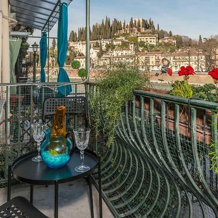 Ponte Postumio Apartment Verona Bagian luar foto