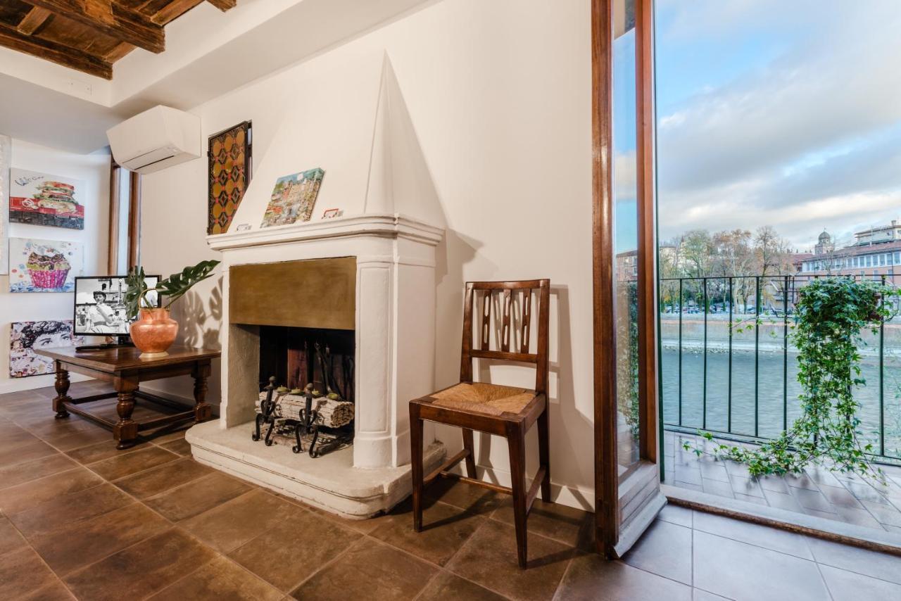 Ponte Postumio Apartment Verona Bagian luar foto